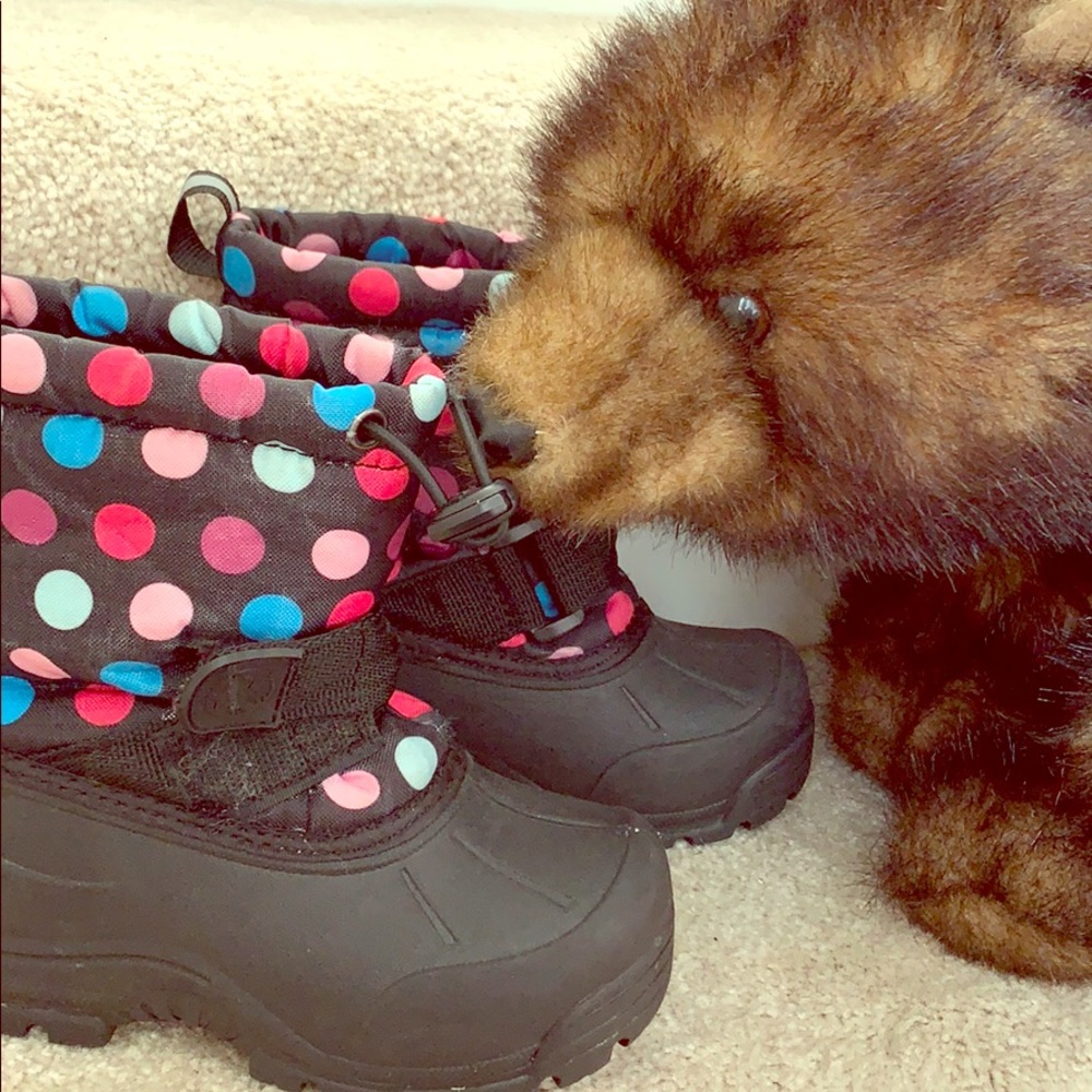 Kids snow boots! ☃️❄️